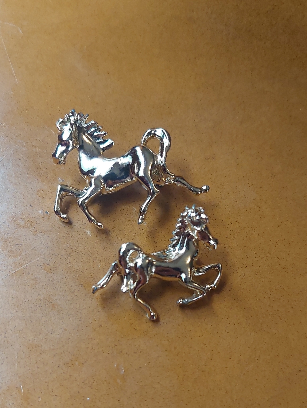 Horse & Foal Pin Set